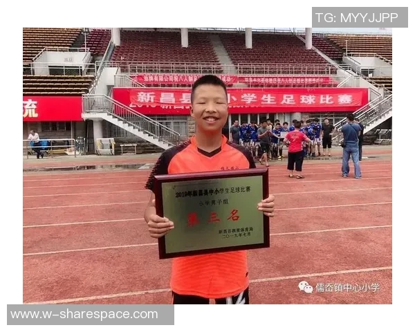 成都足球队比赛经验深度对比与分析探讨