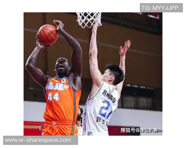 杭州羽毛球队技术争议引发热议球员表现与战术选择成焦点讨论 杭州羽毛球队技术争议引发热议球员表现与战术选择成焦点讨论