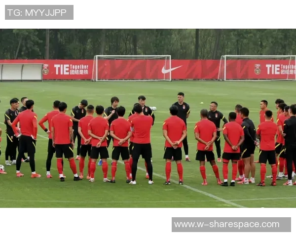 九爷足球明星名字背后的故事与传奇人生揭秘