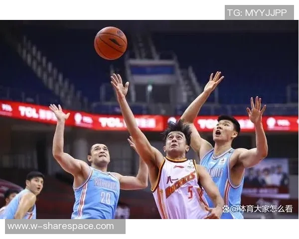 武汉篮球队意识提升显著联赛表现引人瞩目分析与展望